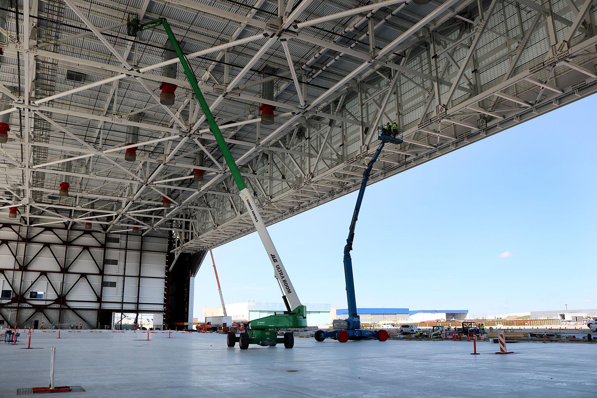 detroit city airport hangar rental