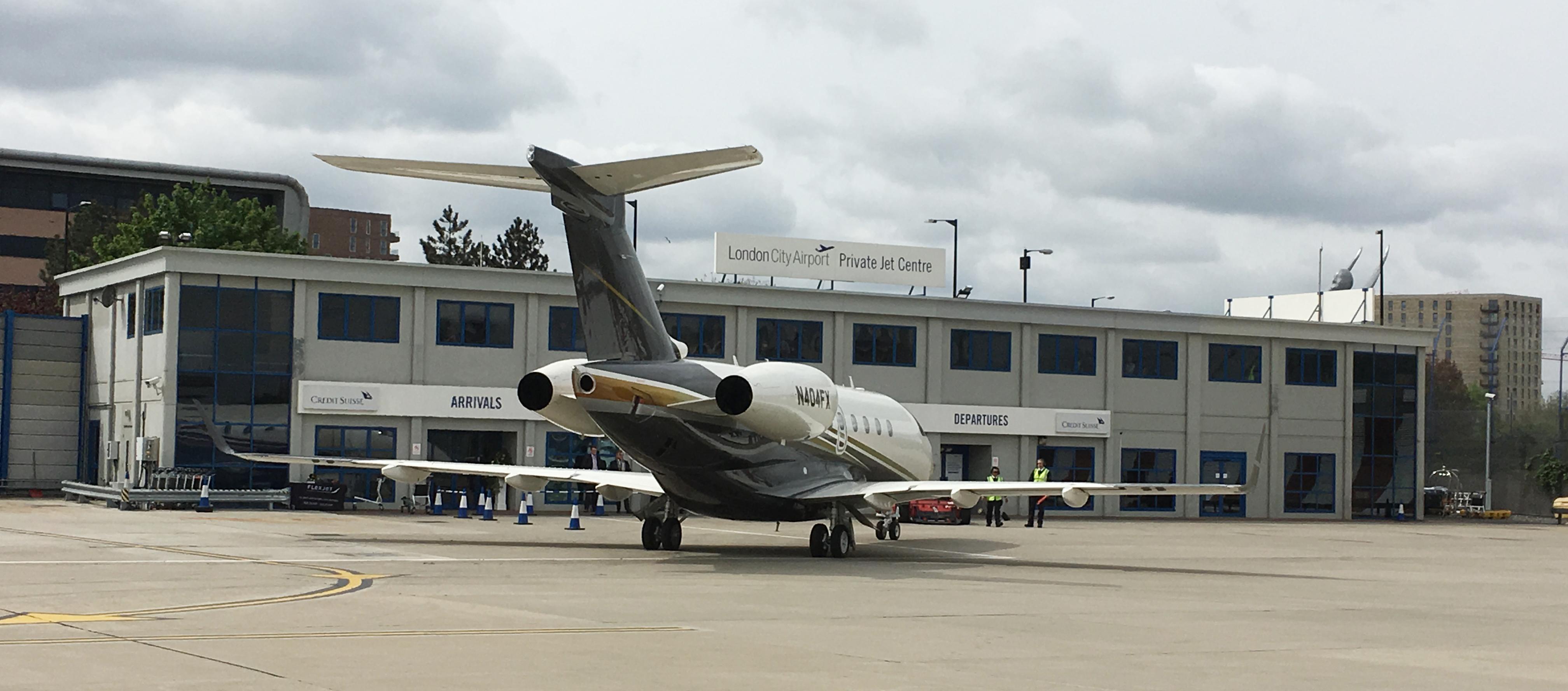 Flexjet Legacy 500 Completes Certification To London City Airport ...