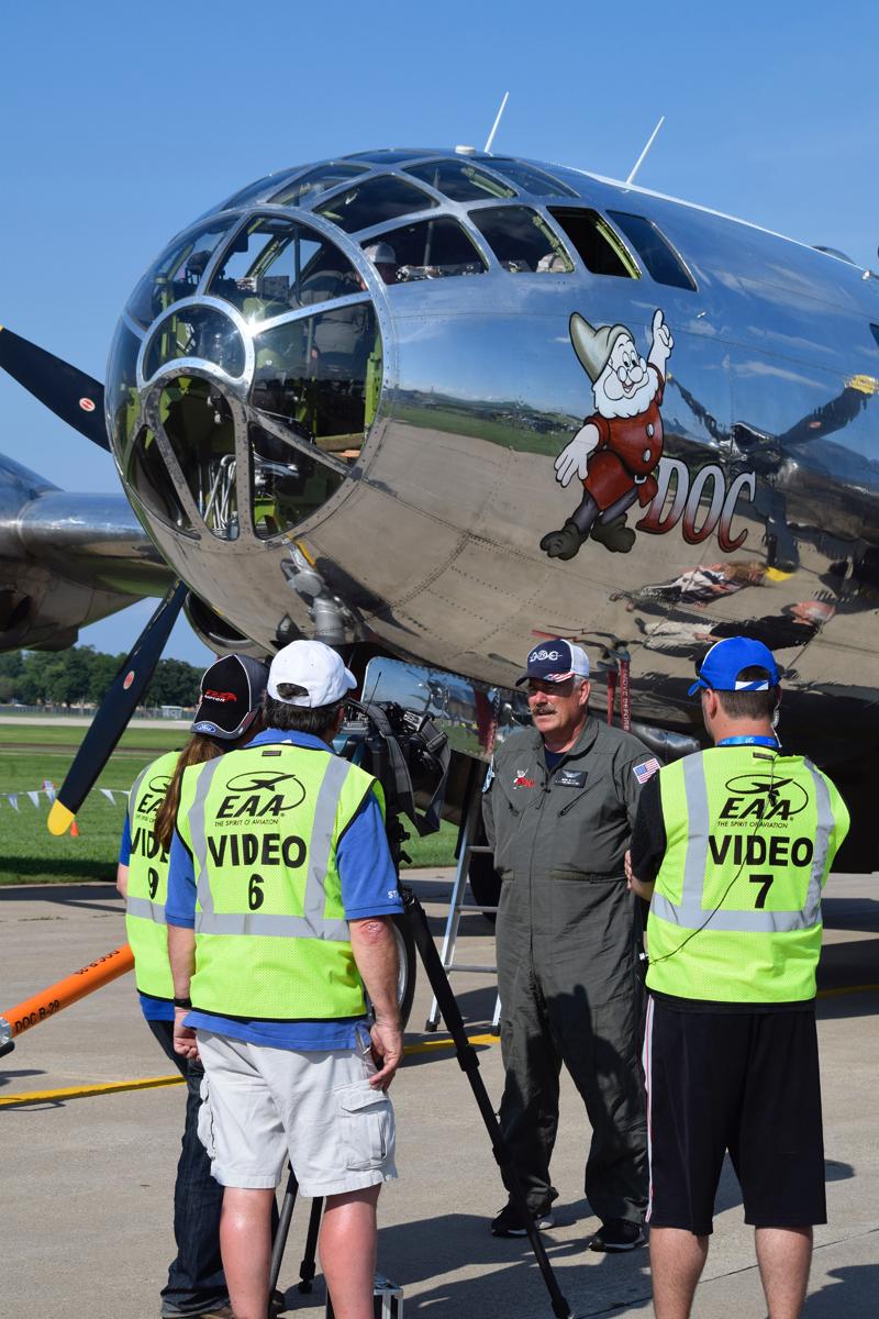 B-29 'Doc' Arrives In Oshkosh | Aviation Week Network