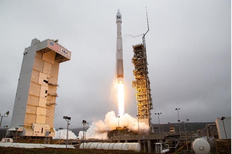 Atlas V lift off of Landsat 9. Credit: United Launch Alliance