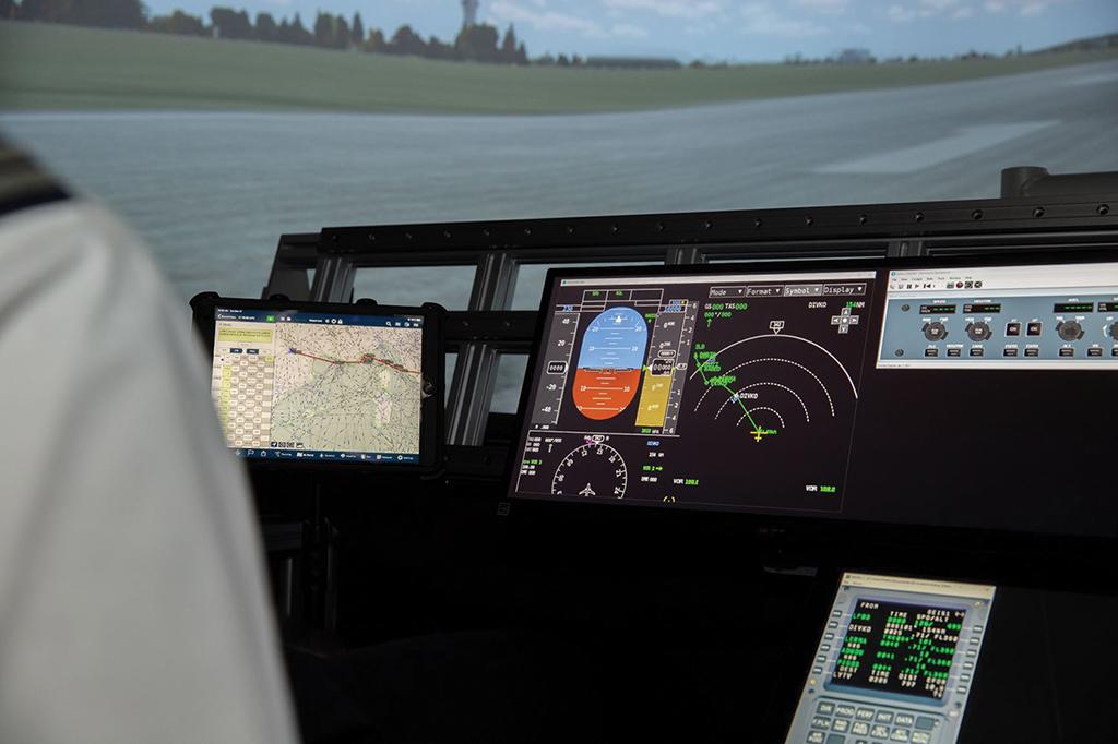 FMS control display unit and navigation display 