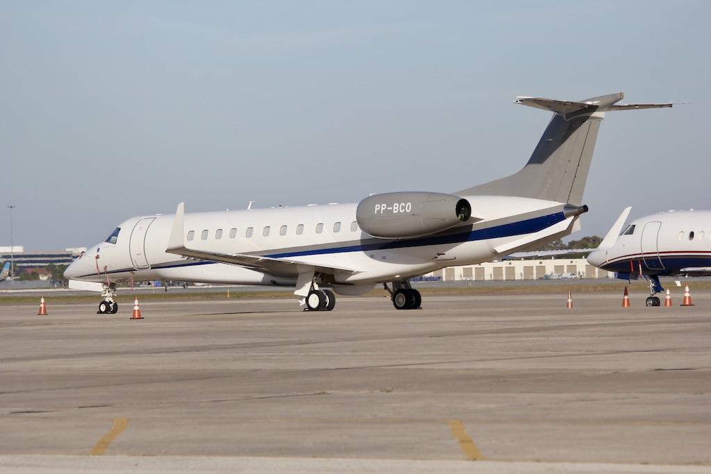 Legacy 650 side view
