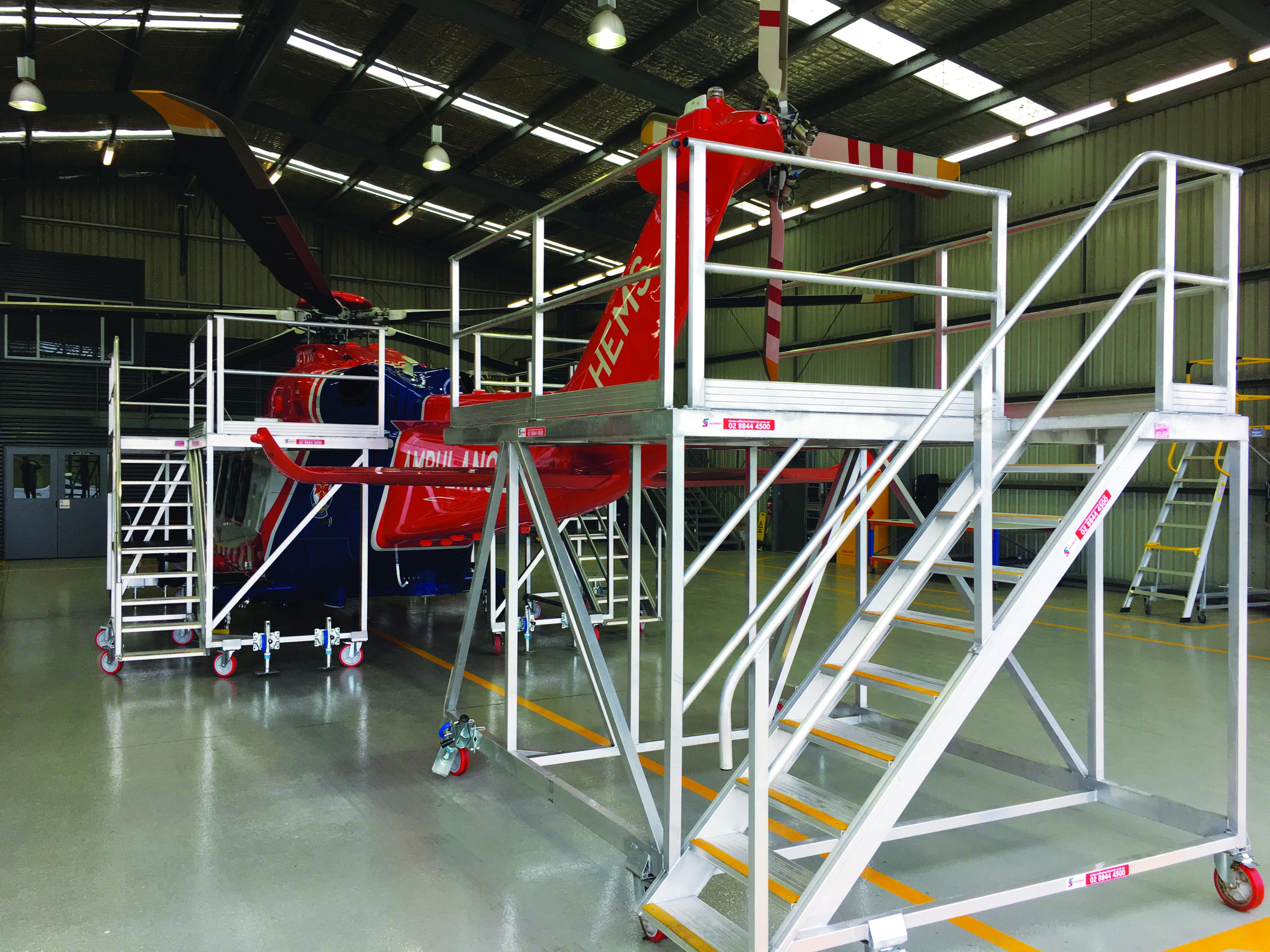 Helicopter maintenance stand