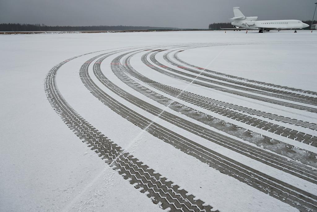 snow/slush-covered runway
