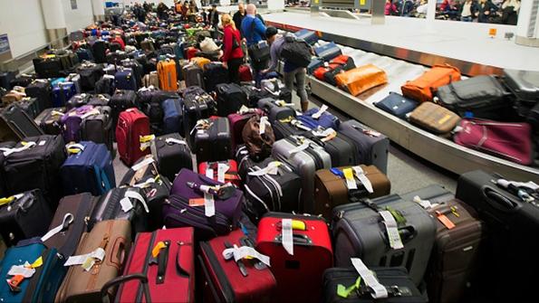 Qatar Airways first to comply with IATA baggage tracking ruling ...