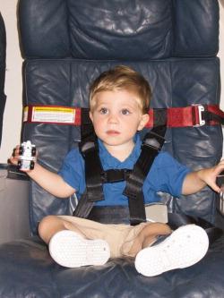 Aviation child 2025 safety device