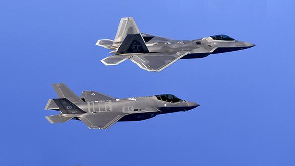 F 22 Vs F 35 Comparison