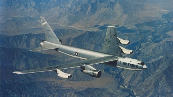 Boeing Selects Raytheon For B-52 Radar Upgrade | Aviation Week Network