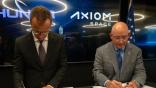 Péter Szijjártó, Minister of Foreign Affairs and Trade of Hungary and Michael Suffredini, Axiom Space CEO signing space flight agreement