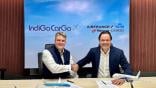 Mr. Mark Sutch (left) and Mr. GertJan Roelands (right) signing the agreement at IndiGo’s Head office in Delhi