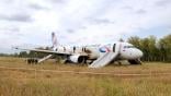 ural airlines crash in field in russia