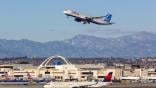 delta and jetblue planes together