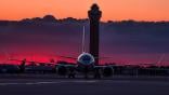 American Airlines 737-8