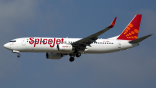 SpiceJet 737-800