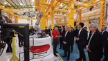 Government and industry guests viewed ST Engineering’s artificial-intelligence-enhanced visual evaluation technology for engine receiving inspection in the MRO’s new engine maintenance facility in Singapore. 