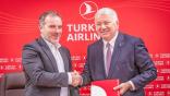 (L-R) Air Montenegro CEO Vukadin Stojanović and Turkish Airlines CEO Bilal Ekşi