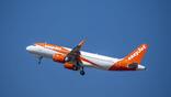 EasyJet Airbus A320neo in flight.