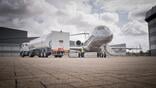 Fueling a business jet 