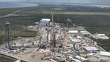 construction cranes at Blue Origin lauchpad