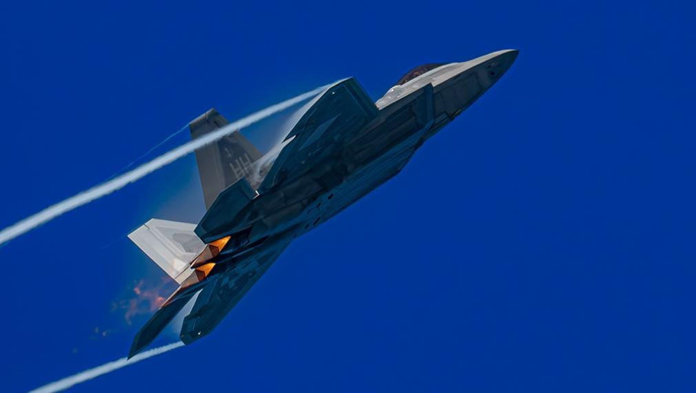 A Lockheed Martin F-22 