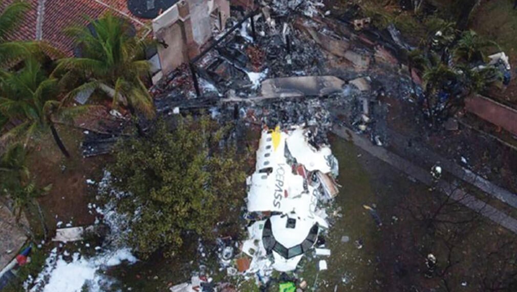 wreckage of Voepass Flight 2283 ATR 72
