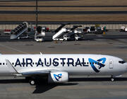 Air Austral Boeing 737-800