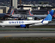United Airlines Boeing 737-800