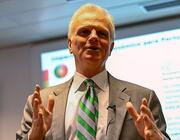 Breeze founder David Neeleman
