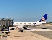 United Airlines E170