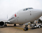 AA 737-8 on tarmac