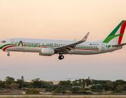 Aeroitalia Boeing 737-85F
