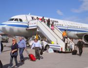 air china passengers disembarking