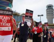 flight attendants picket at DCA