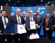 ESA D-Orbit officials at signing