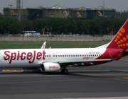 SpiceJet 737-800