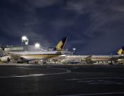 singapore airlines a350 777 on tarmac