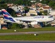 LATAM Airbus A319