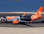 SkyUp Boeing 737-700