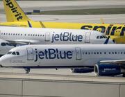 jetblue and spirit jets at FLL