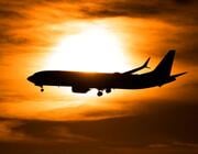 737 MAX in sun
