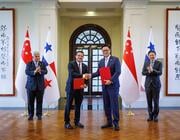Panamanian President José Raúl Mulino, Tocumen International Airport General Manager Jose Ruiz Blanco, SATS Group CEO Kerry Mok, and Singaporean prime minister Lawrence Wong
